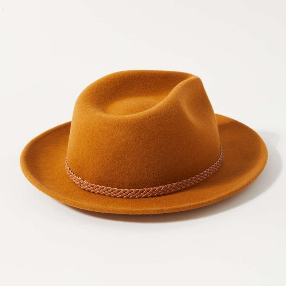 Urban outfitters short brim "robbie" hat